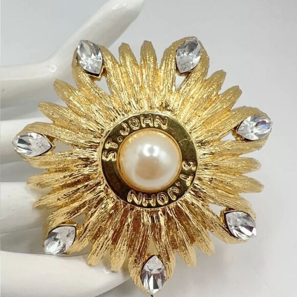 St. John brooches  - Picture 7 of 9